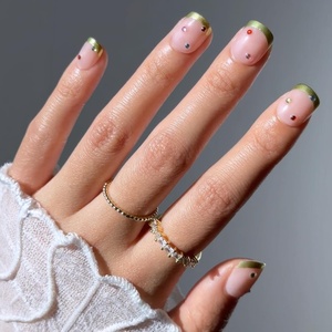 Glamnetic Holiday Press-On Nails, Short Almond Cat-Eye, Silver Stockings(Goodie Gumdrops)