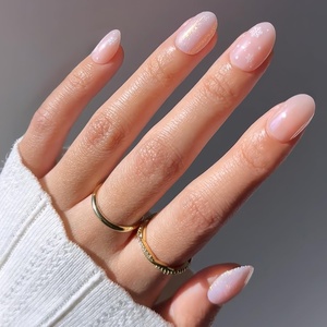 Glamnetic Holiday Press-On Nails, Short Almond Cat-Eye, Silver Stockings(Prosecco Pearl)